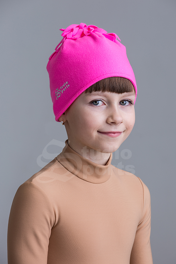 Шапка с помпоном