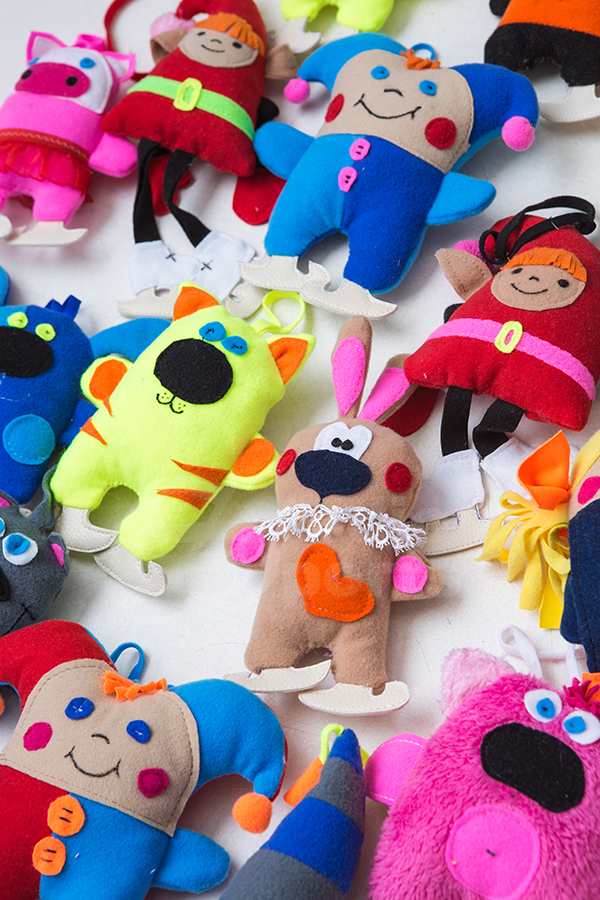 Игрушка-брелок от дизайнера