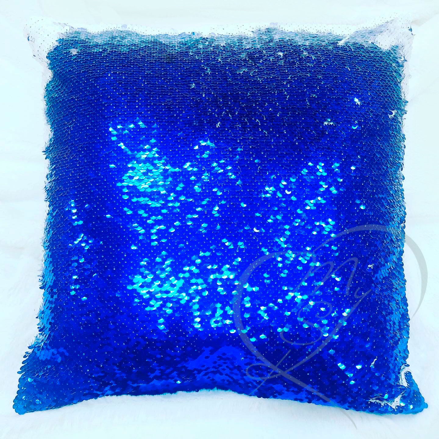 Думочка декоративная с пайетками АРТ. 020