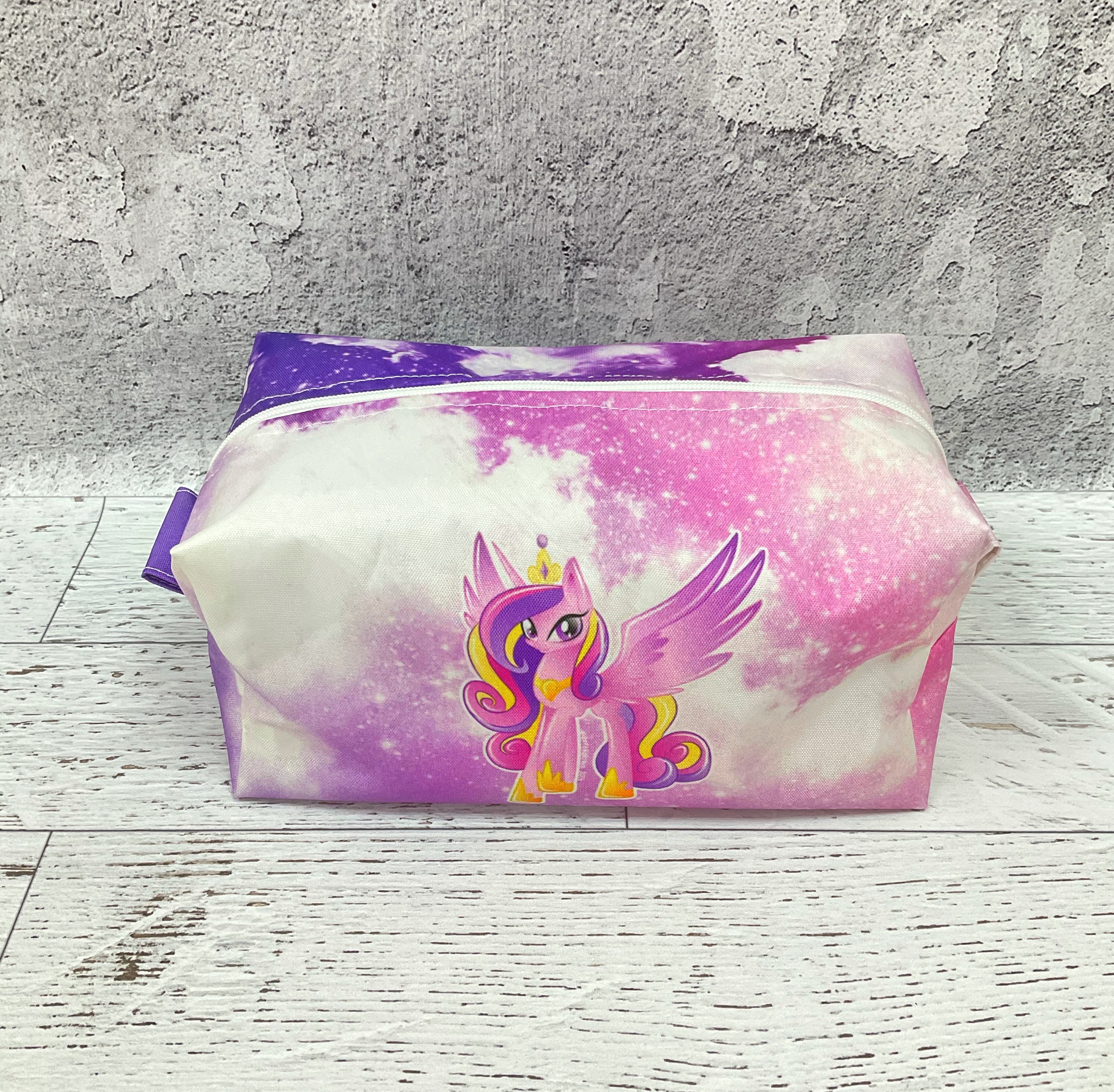 Косметичка АРТ.010-10