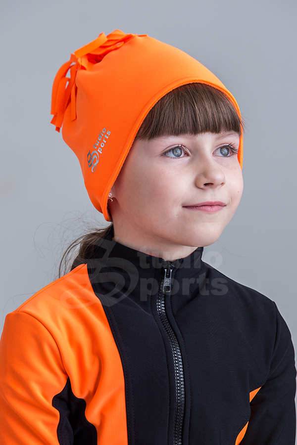 Шапка с помпоном