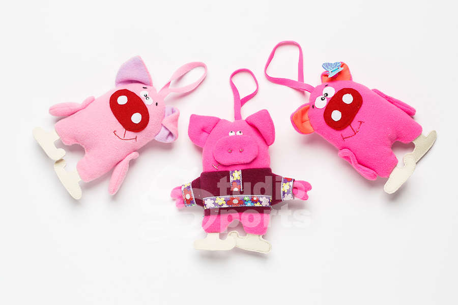 Игрушка-брелок от дизайнера