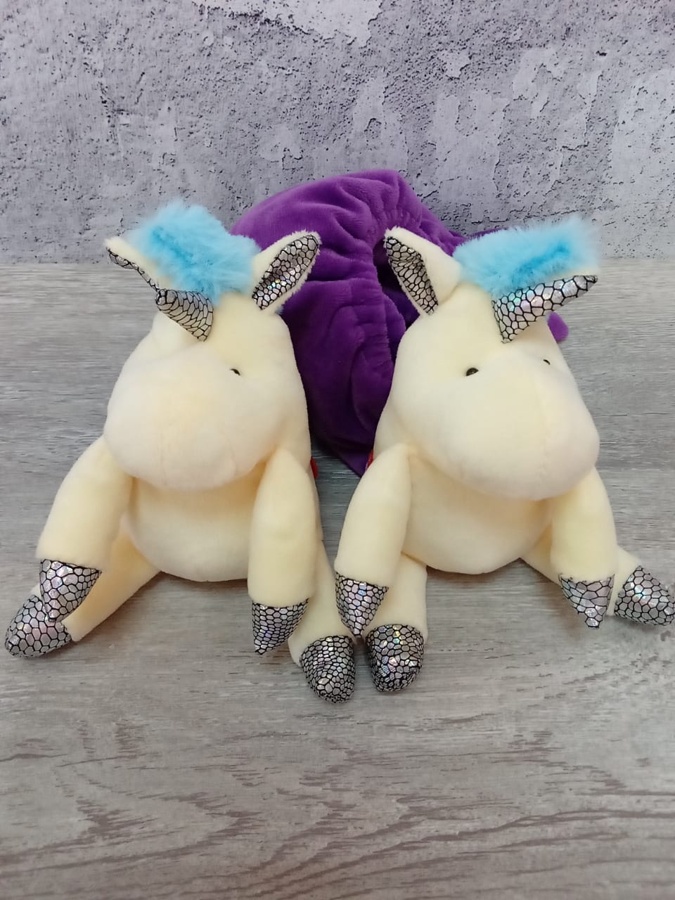 Чехлы-игрушки на лезвия "Единорожки" желтые